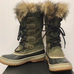 Sorel Joan of Arctic Boots